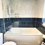 Barton Luxury 2 Of 2 Sleeps 6 * بريستول