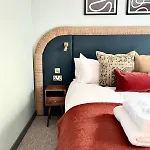 Barton Luxury 2 Of 2 Sleeps 6 بيت للعطل بريستول