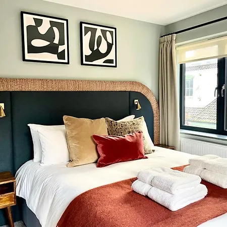 Σπίτι διακοπών Barton Luxury 2 Of 2 Sleeps 6