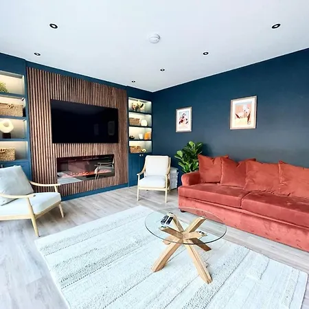 Barton Luxury 2 Of 2 Sleeps 6 * بريستول
