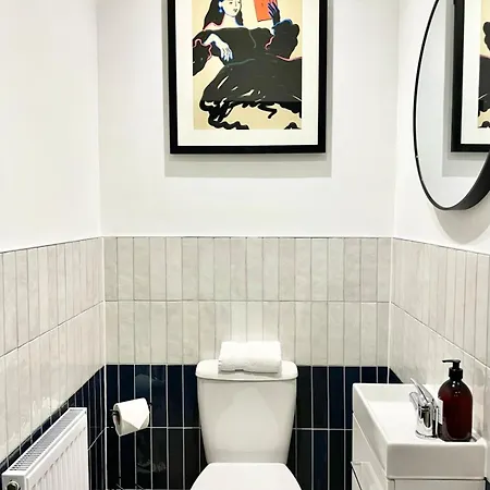 Barton Luxury 2 Of 2 Sleeps 6 * Μπρίστολ