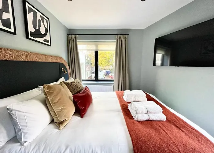 Barton Luxury 2 Of 2 Sleeps 6 Semesterbostad Bristol