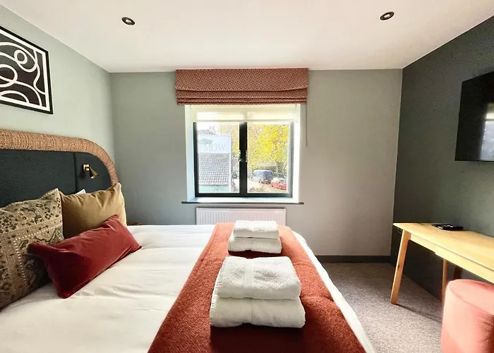 Barton Luxury 2 Of 2 Sleeps 6 Bristol