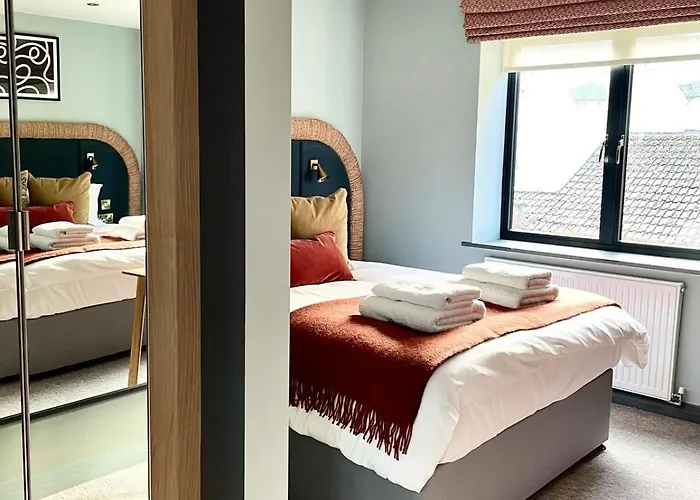 Tatil Evi Barton Luxury 2 Of 2 Sleeps 6 Bristol