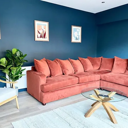 Barton Luxury 2 Of 2 Sleeps 6 Prázdninový dům